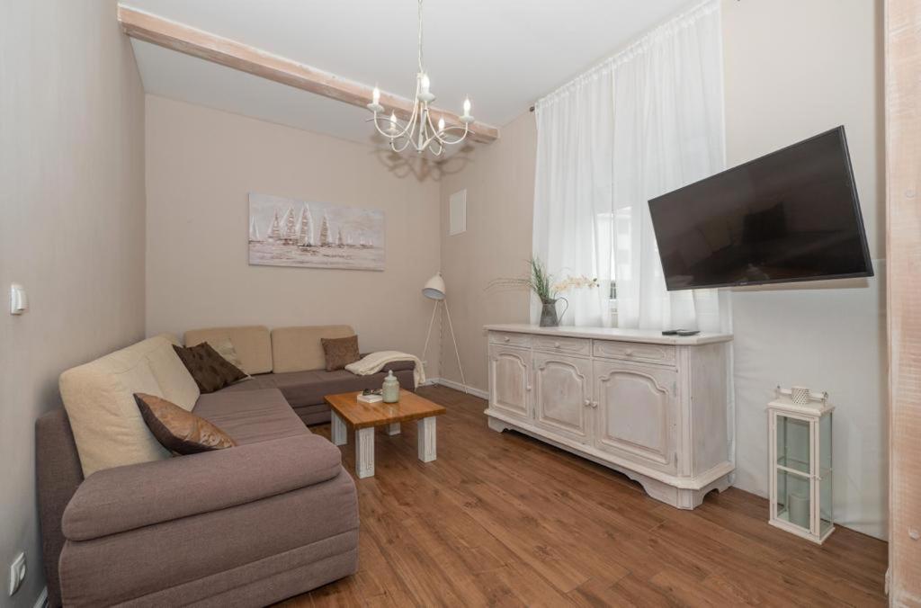 Apartment Petra & Apartment Rustic Макарска Экстерьер фото