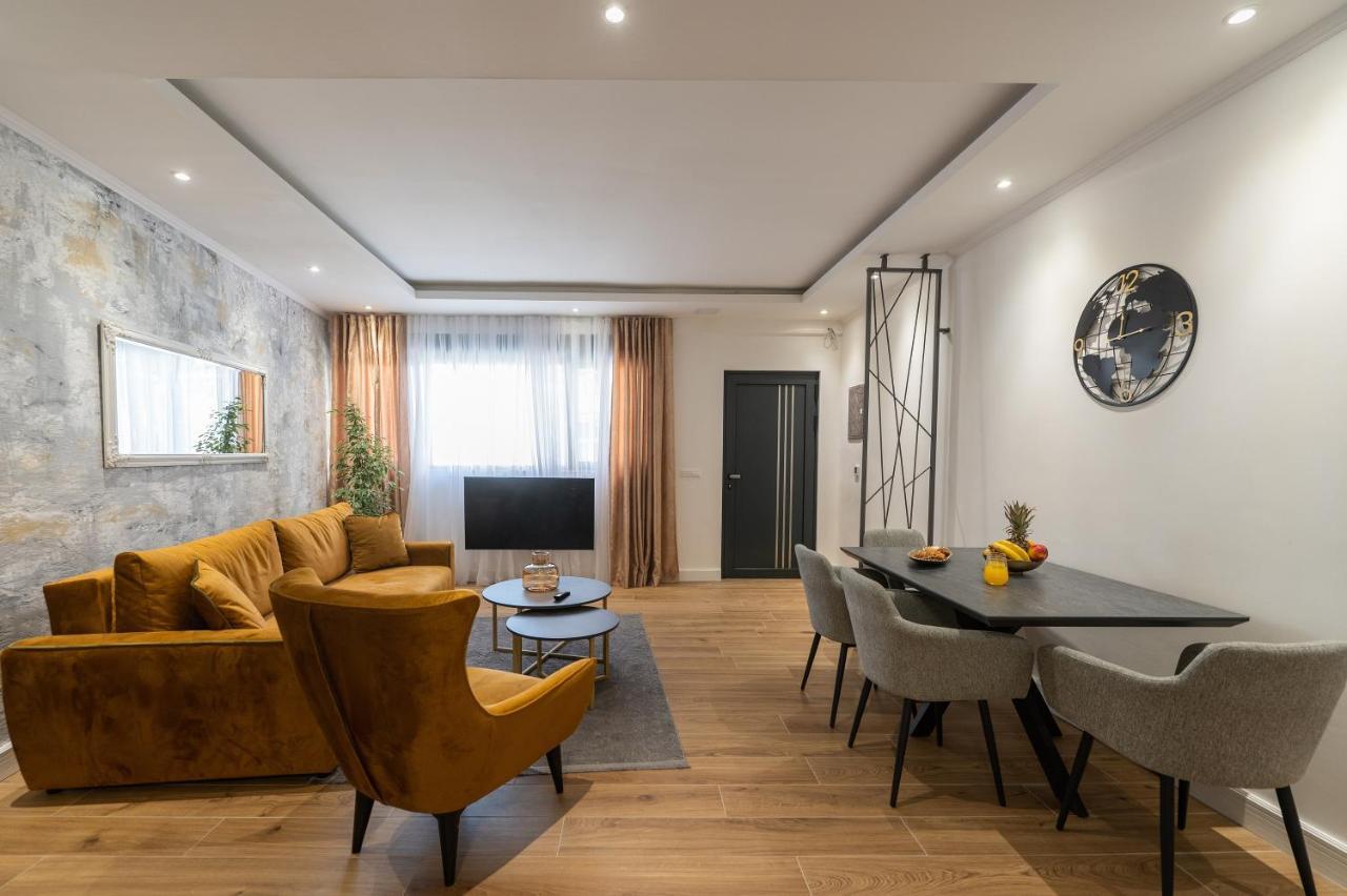 Apartment Petra & Apartment Rustic Макарска Экстерьер фото